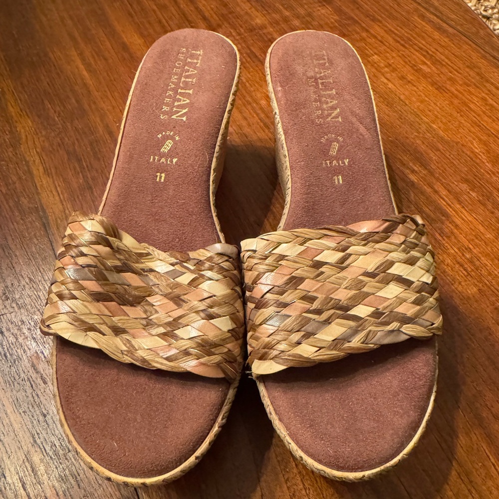 Italian Shoemakers Women's Brown Woven Sandals- size 11